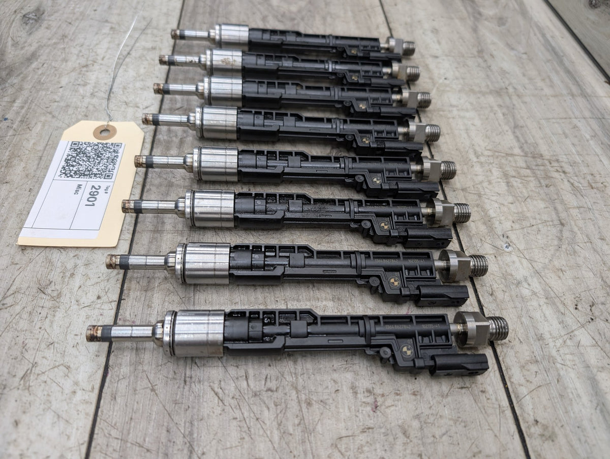 2014-2018 BMW X5 F15 Engine Motor Fuel Injector SET 8627842