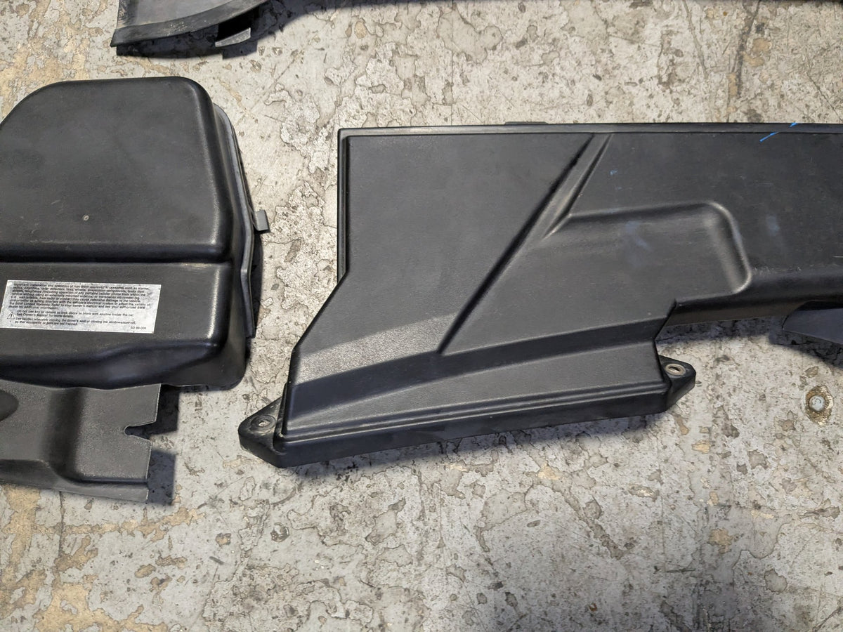 2008-2013 BMW 135i E88 Left Right Side Cowl Covers SET 6925018 OEM