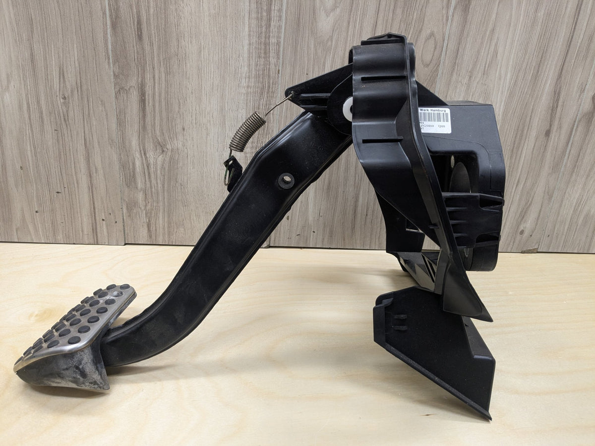2009-2011 Mercedes-Benz SLK-Class R171 Gas Accelarator Pedal A1712900901 OEM