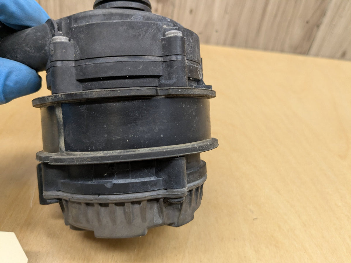 OEM BMW G01 G05 G20 G22 G26 Engine B46 B58 Auxiliary Electric Water Pump Cooling