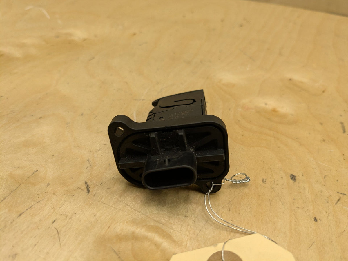 OEM BMW F10 F15 F30 F32 F48 F80 Engine N20 N26 MAF Mass Air Flow Sensor Meter