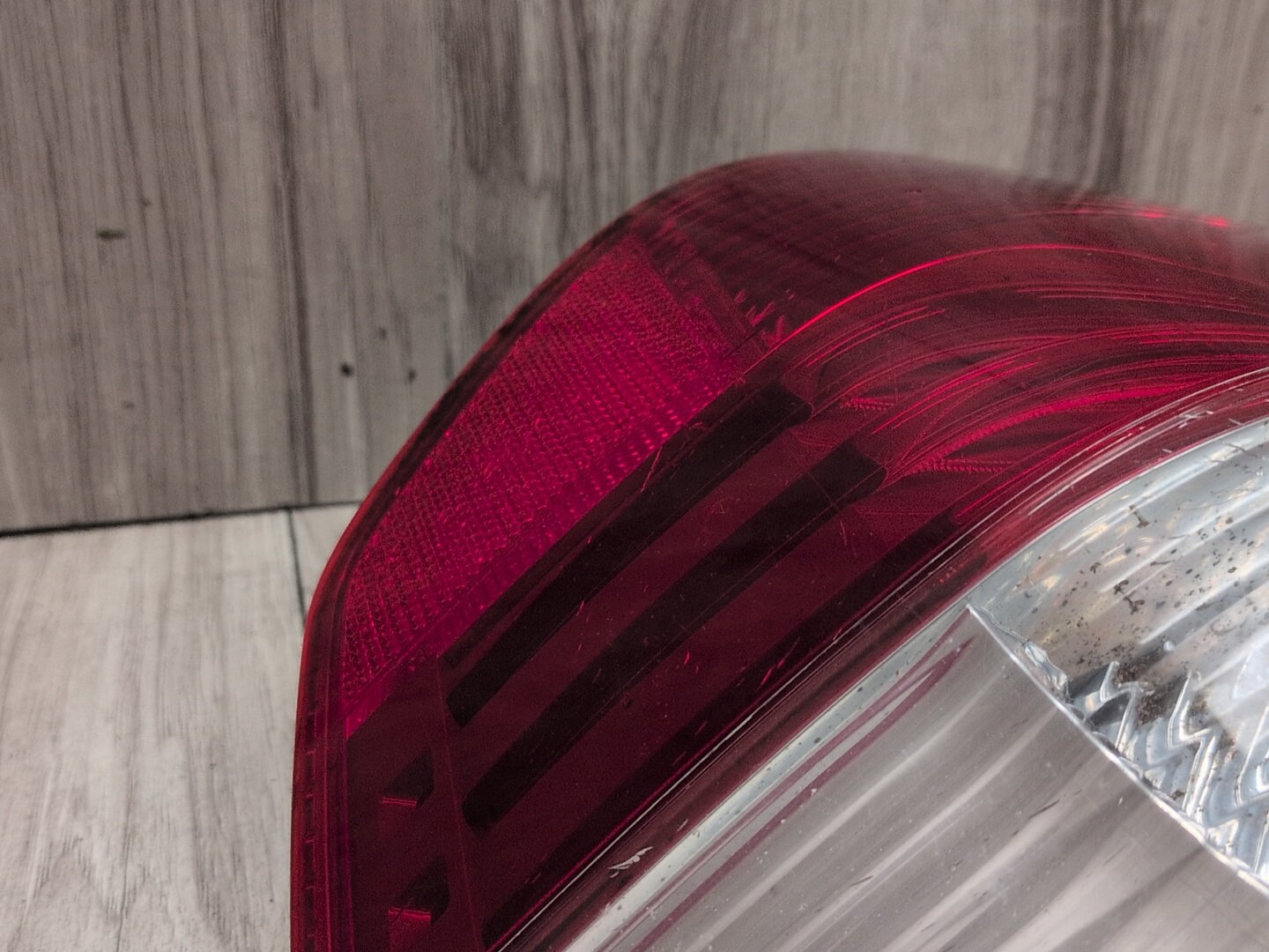 2004-2010 BMW X3 E83 Rear Right Passenger Outer Tail Light 7162212