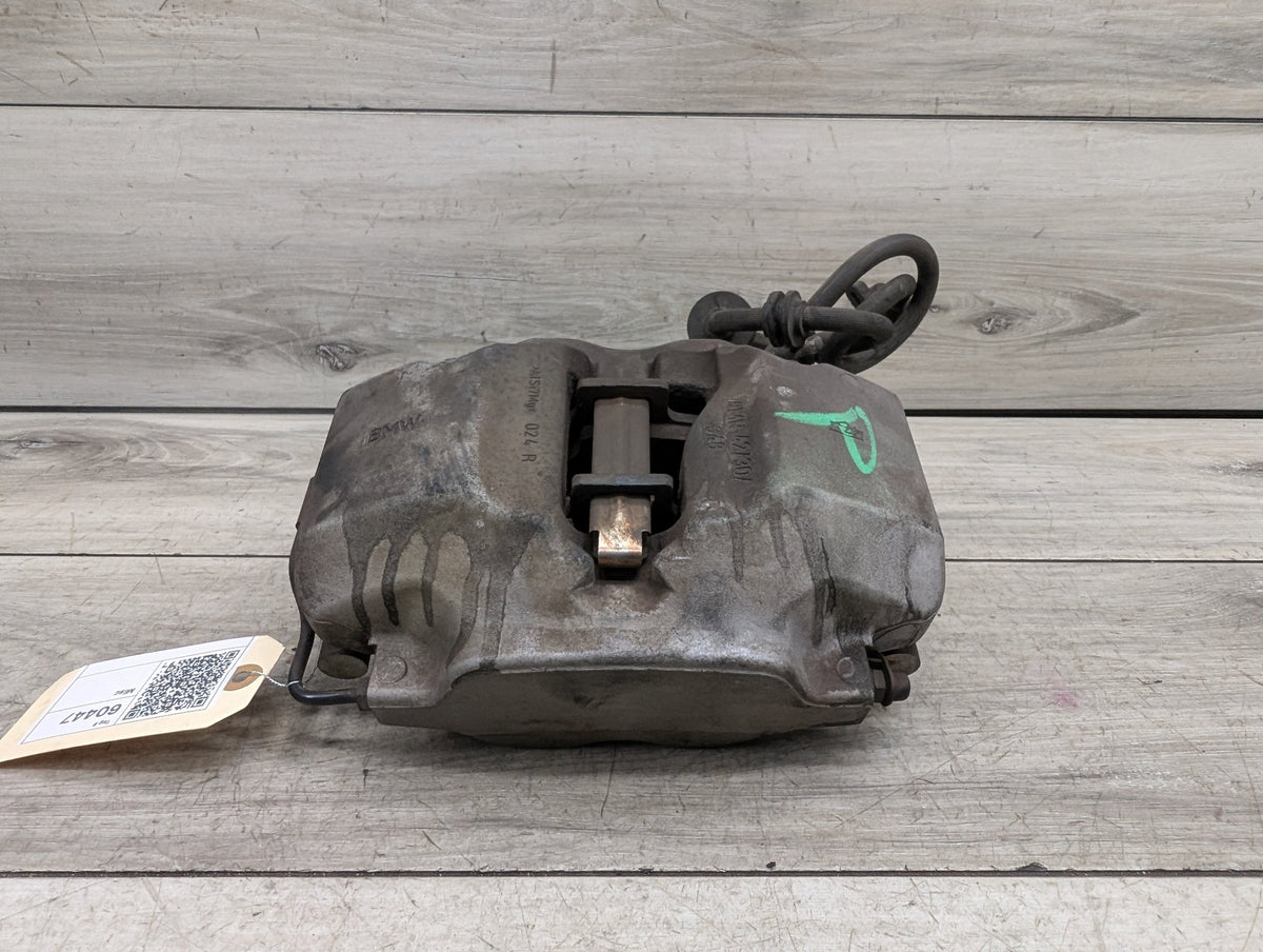 2017-2023 BMW 530i G30 Front Right Passenger Brake Caliper 6883736 OEM