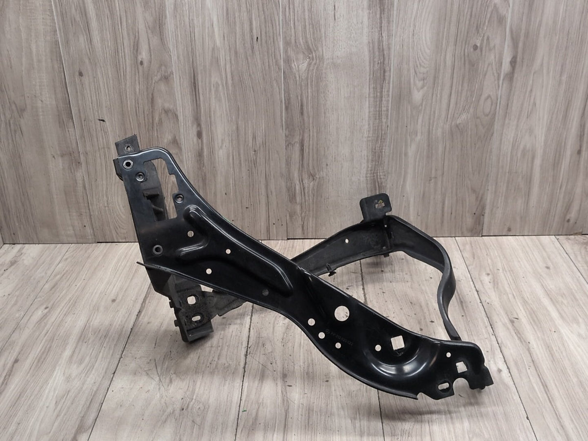 2009-2012 Mercedes-Benz E550 W212 Right Passenger Headlight Bracket 212620022