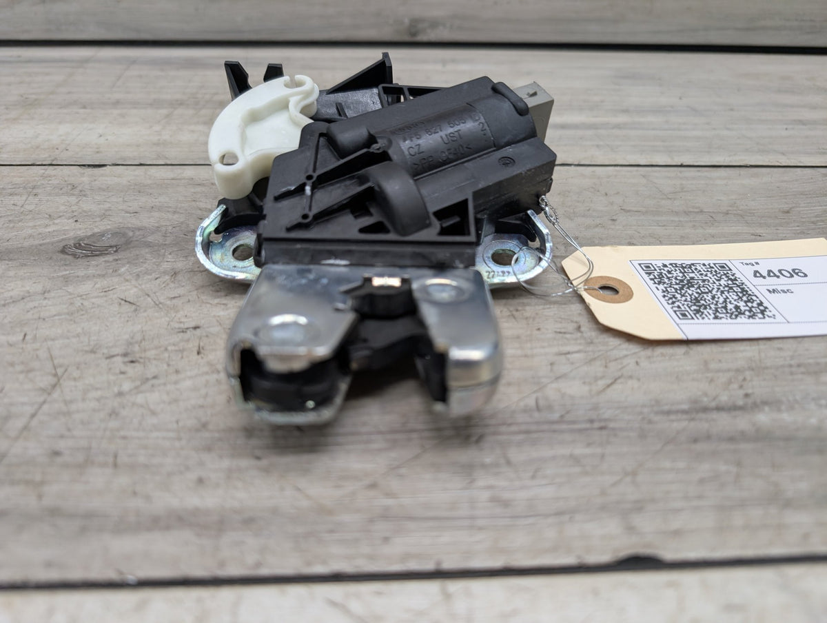 2008-2017 Audi S5 8T Liftgate Trunk Lid Liftgate Lock Latch Actuator 4F5827505 OEM