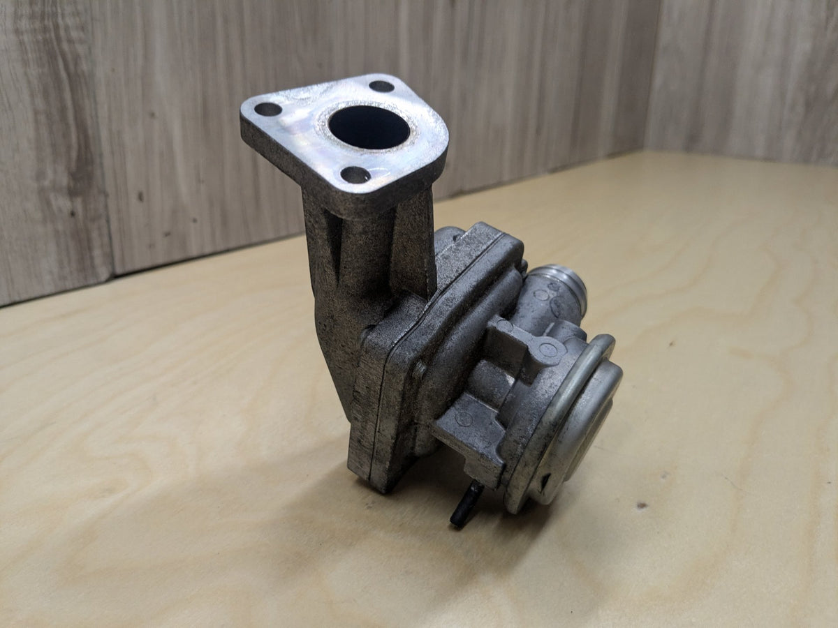 2009-2011 Mercedes-Benz SLK-Class R171 Engine Motor Air Valve A0021407510