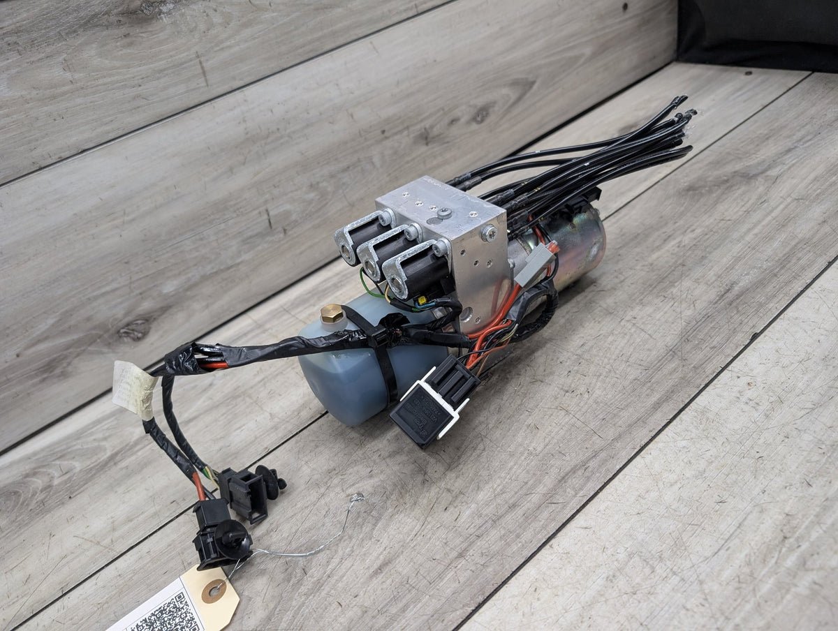2008-2017 Audi S5 8T Convertible Pump Motor 8F0871791 OEM