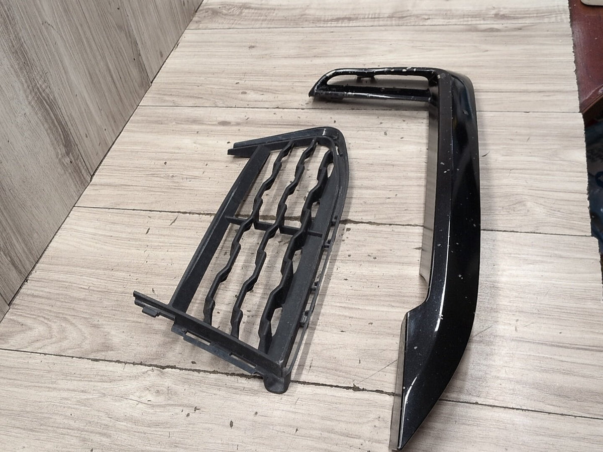 16-19 BMW 740 G11 G12 Front Right Passenger Bumper Cover Grille M Sport Set OEM