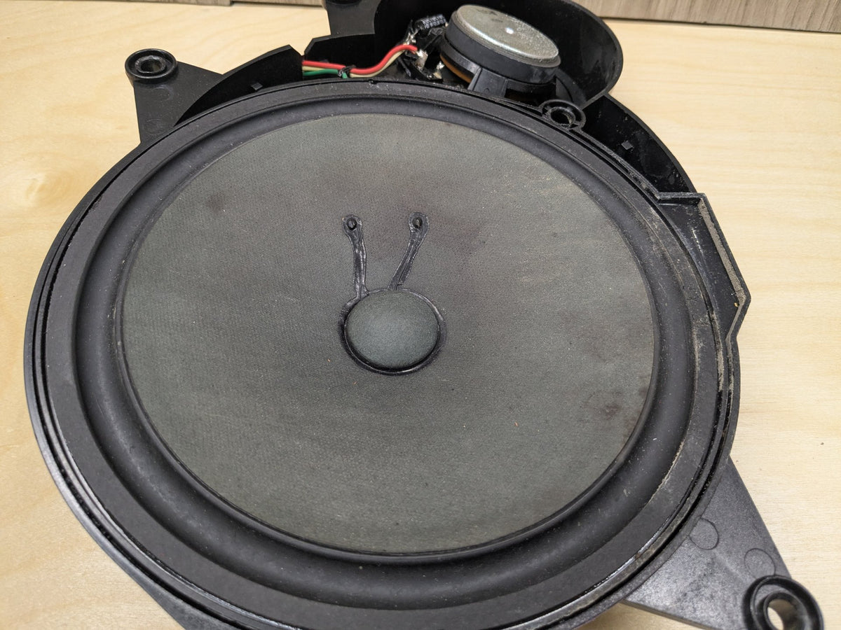 2009-2011 Mercedes-Benz SLK-Class R171 Front Right Door Speaker A1718200202