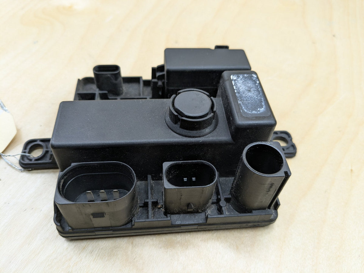 OEM BMW F10 F15 F22 F23 F30 F32 F33 F36 Integrated Power Supply Control Module