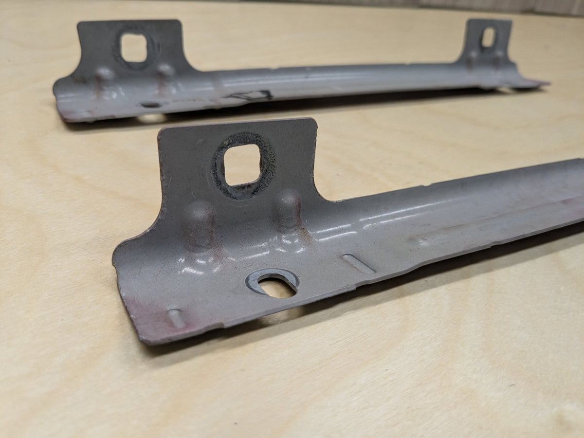 2009-2011 Mercedes-Benz SLK-Class R171 Fender Brackets SET A1718810914 OEM