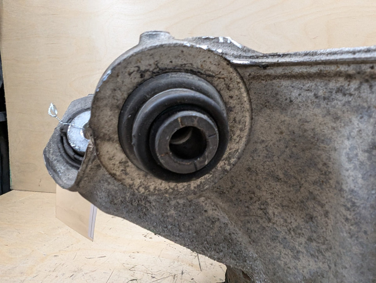 OEM BMW G05 G06 G07 X5 X6 X7 Rear Right Passenger Hub Spindle Knuckle Bearing