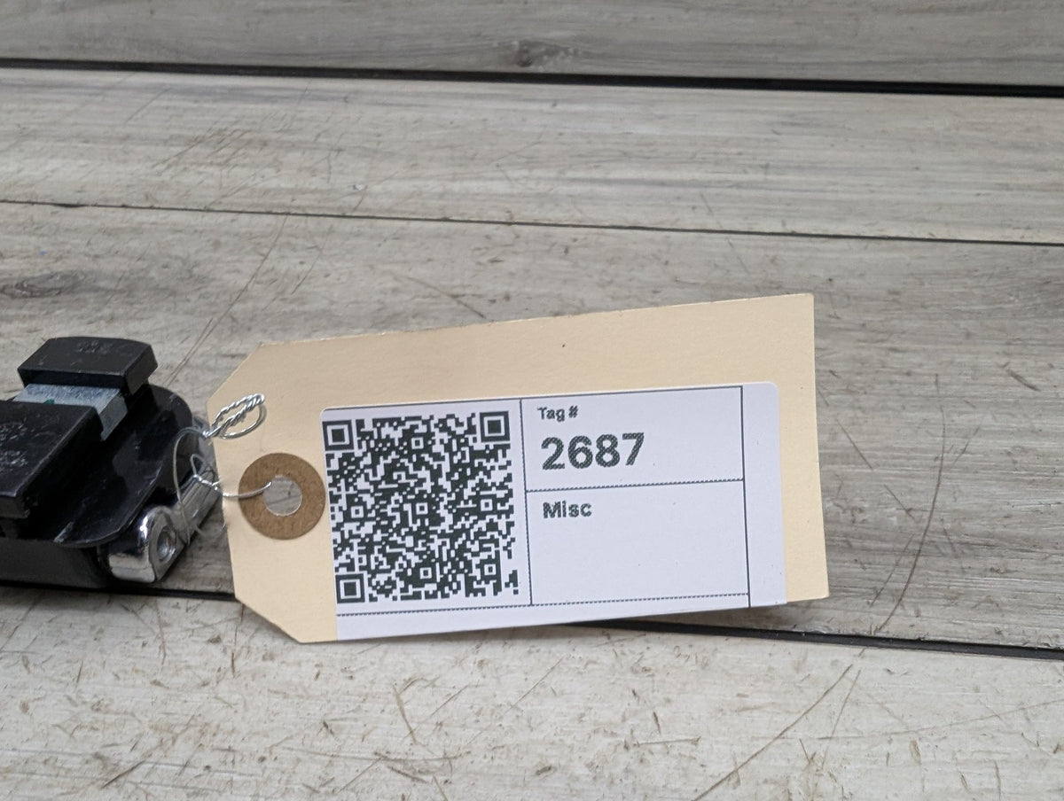 OEM BMW E70 E83 F15 F25 G01 X3 X5 Trunk Cargo Latch Tie Down Hook Clasp Ring (4)