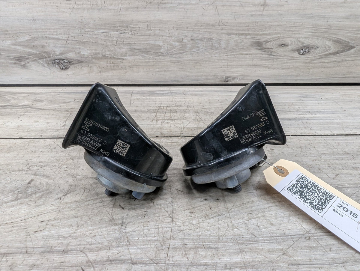 2011-2016 BMW 528i F10 Alarm Horns SET 7279781 Estimated Current mileage:71,680 OEM
