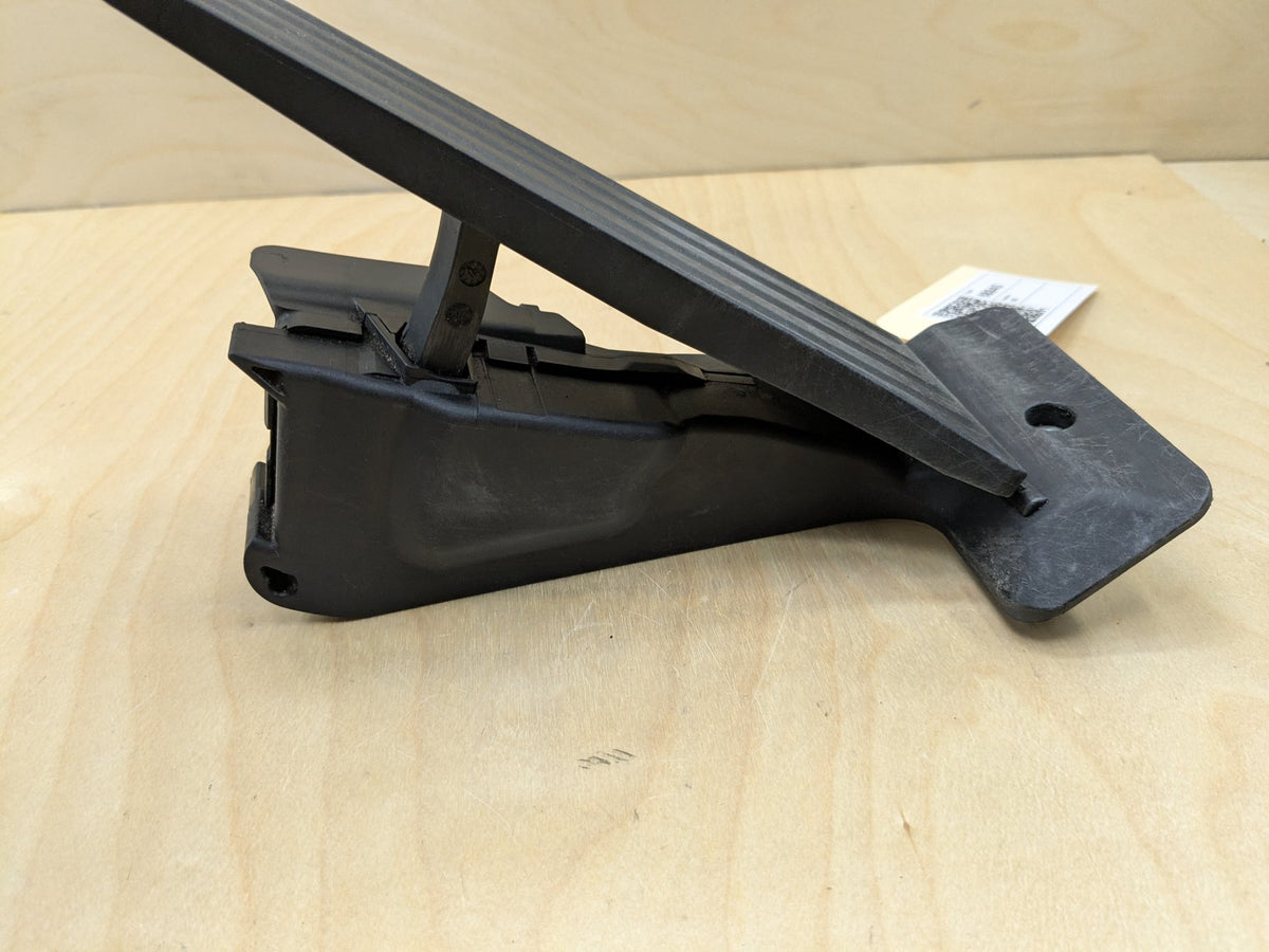 OEM BMW F15 F22 F25 F30 F36 F80 G01 G05 G20 X3 X5 Accelerator Throttle Gas Pedal