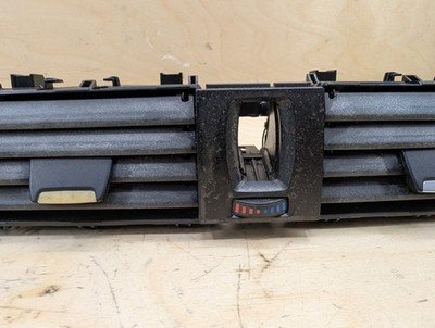 OEM BMW F30 F32 F33 F36 F80 F82 F83 M3 M4 Front Dash Central AC Air Vent Grille