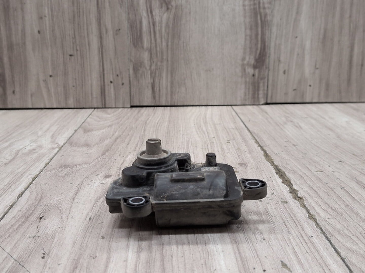 OEM BMW F15 F16 F22 F23 F30 F32 F33 F36 F44 Muffler Exhaust Flap Actuator Motor