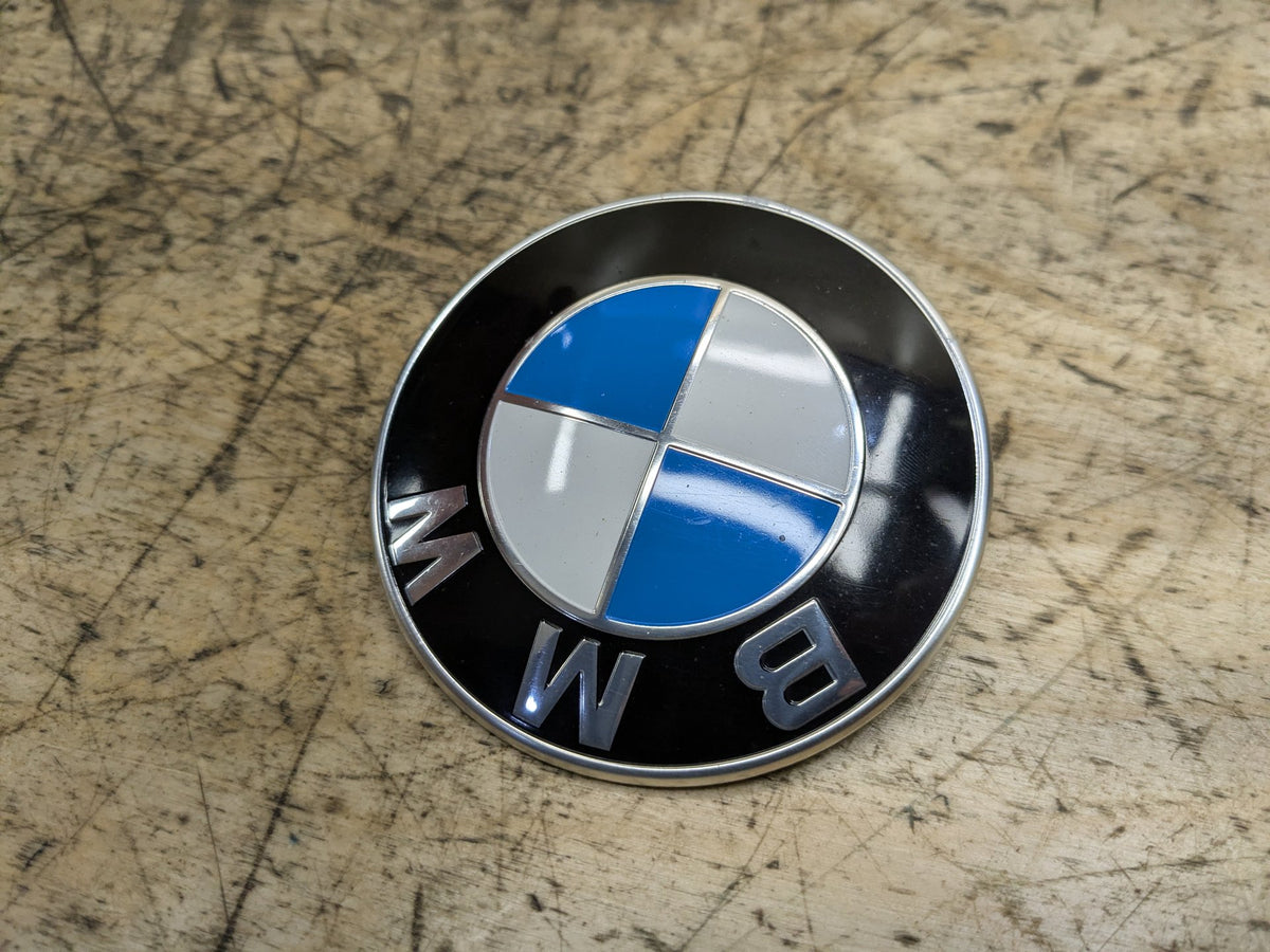2016-2019 BMW 750i G12 Emblem Badge Symbol Logo 8132375 OEM