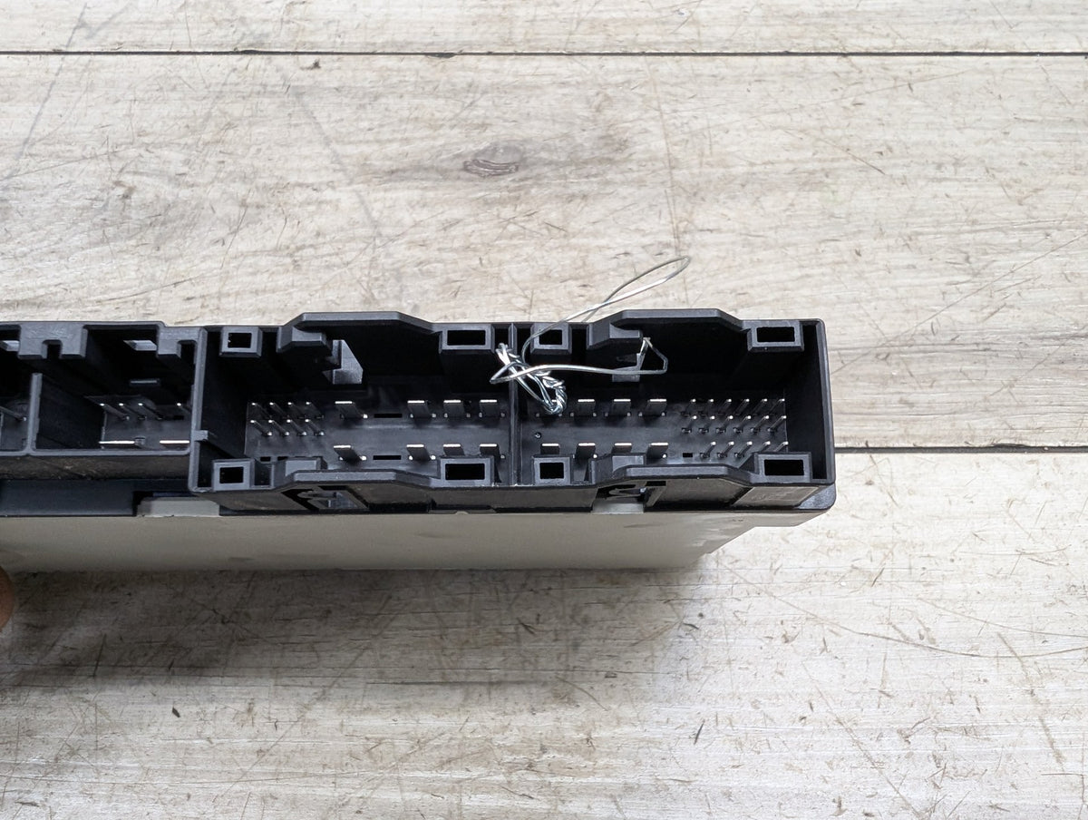 17-26 BMW G01 G05 G07 G20 G30 X3 X5 X7 Front Left or Right Seat Control Module