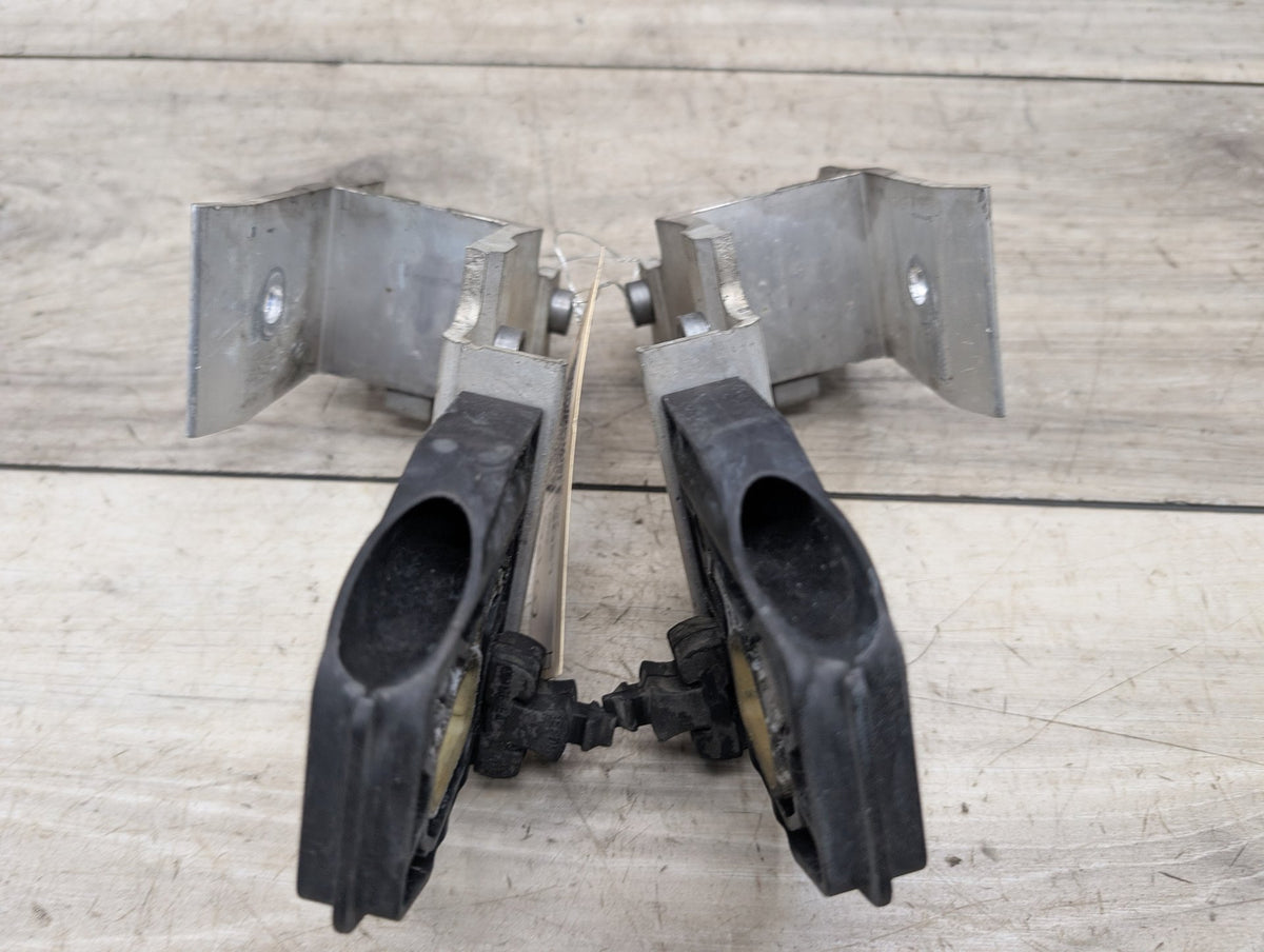 2014-2019 BMW 340 F34 Radiator Lower Mounting Brackets SET 8620733 OEM