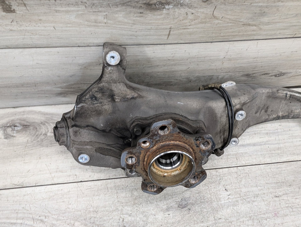 2017-2023 BMW 530i G30 Front Left Driver Spindle Knuckle w/ Bearing 6884385 OEM
