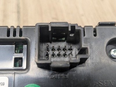 OEM BMW G01 G02 F97 F98 X3 X4 AC Rear Heater Climate Control Switch Panel