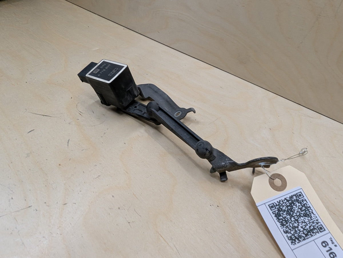 2007-2013 BMW 335i E93 Suspension Height Level Sensor 6778809 OEM