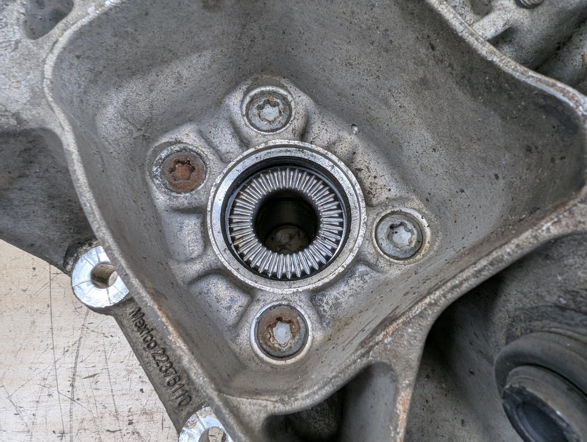 OEM BMW G05 G06 G07 X5 X6 X7 Rear Right Passenger Hub Spindle Knuckle Bearing
