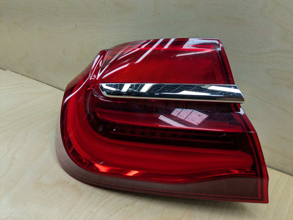 16-19 OEM BMW G11 G12 740 750 M760 B7 Rear Left Driver Outer LED Tail Light