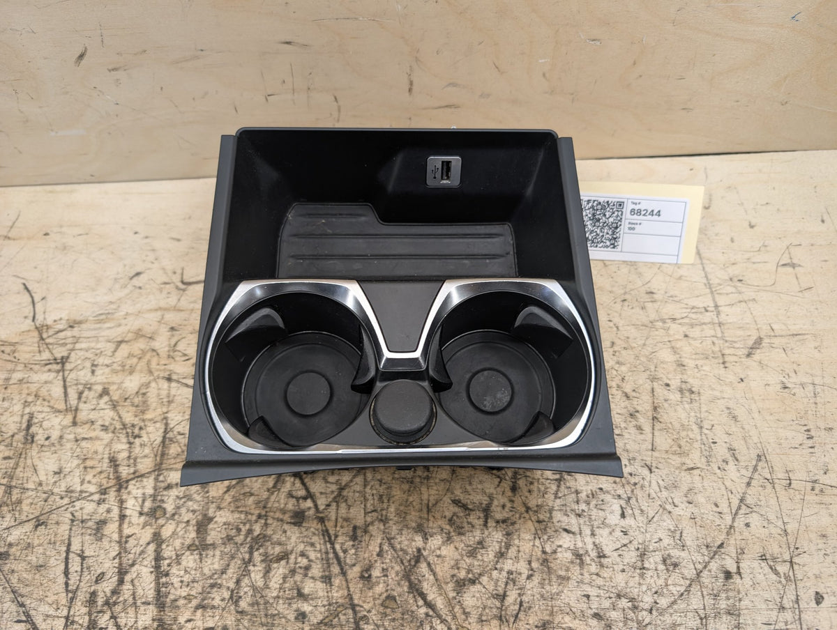 16-19 OEM BMW G11 G12 740 750 M760 Center Console Cup Holder USB Charging Port