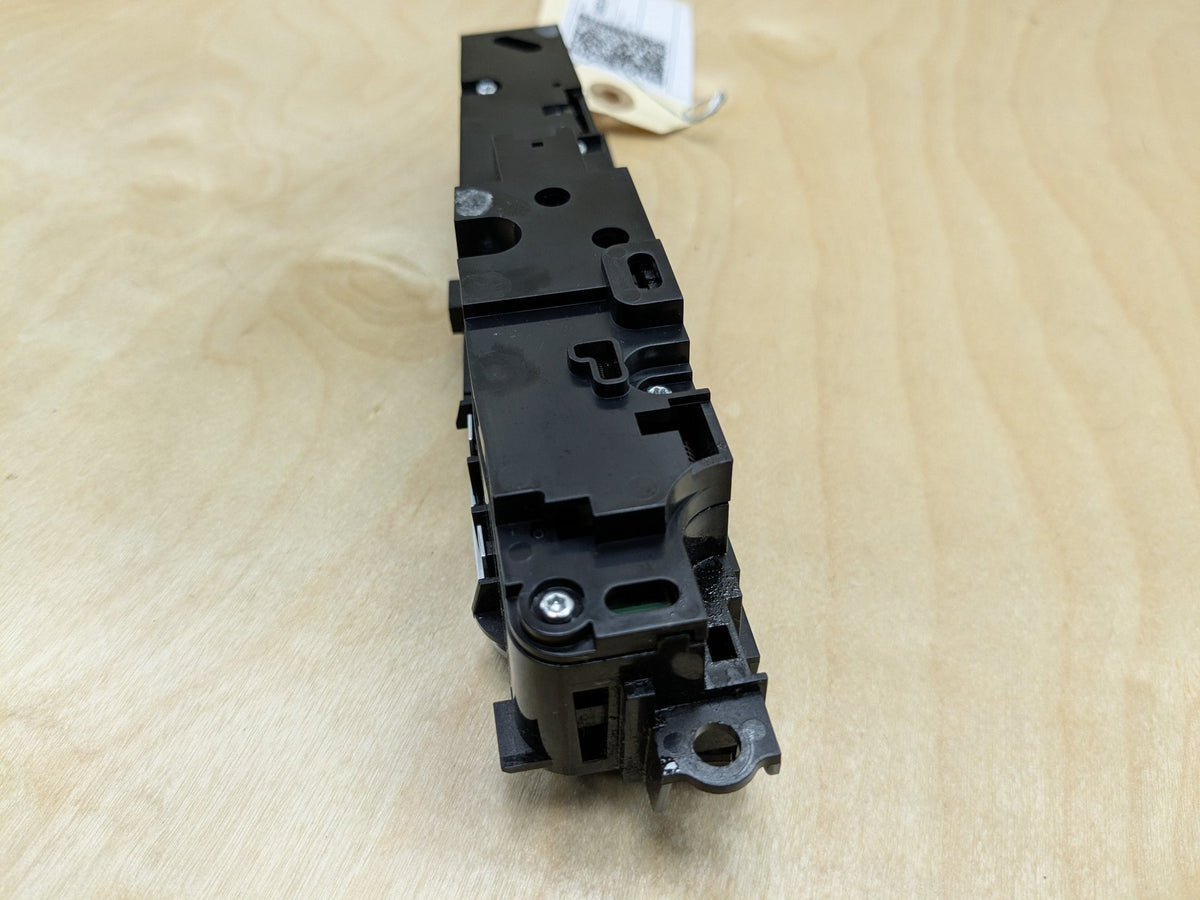 16-19 OEM BMW G11 G12 740 750 70 Center Console Operating Unit Traction Switch