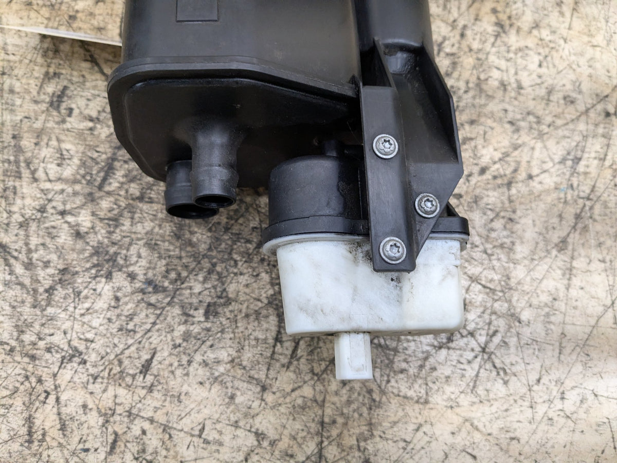 OEM BMW E89 E90 E92 E93 Charcoal Filter Fuel Tank Vapor Evaporator Cannister