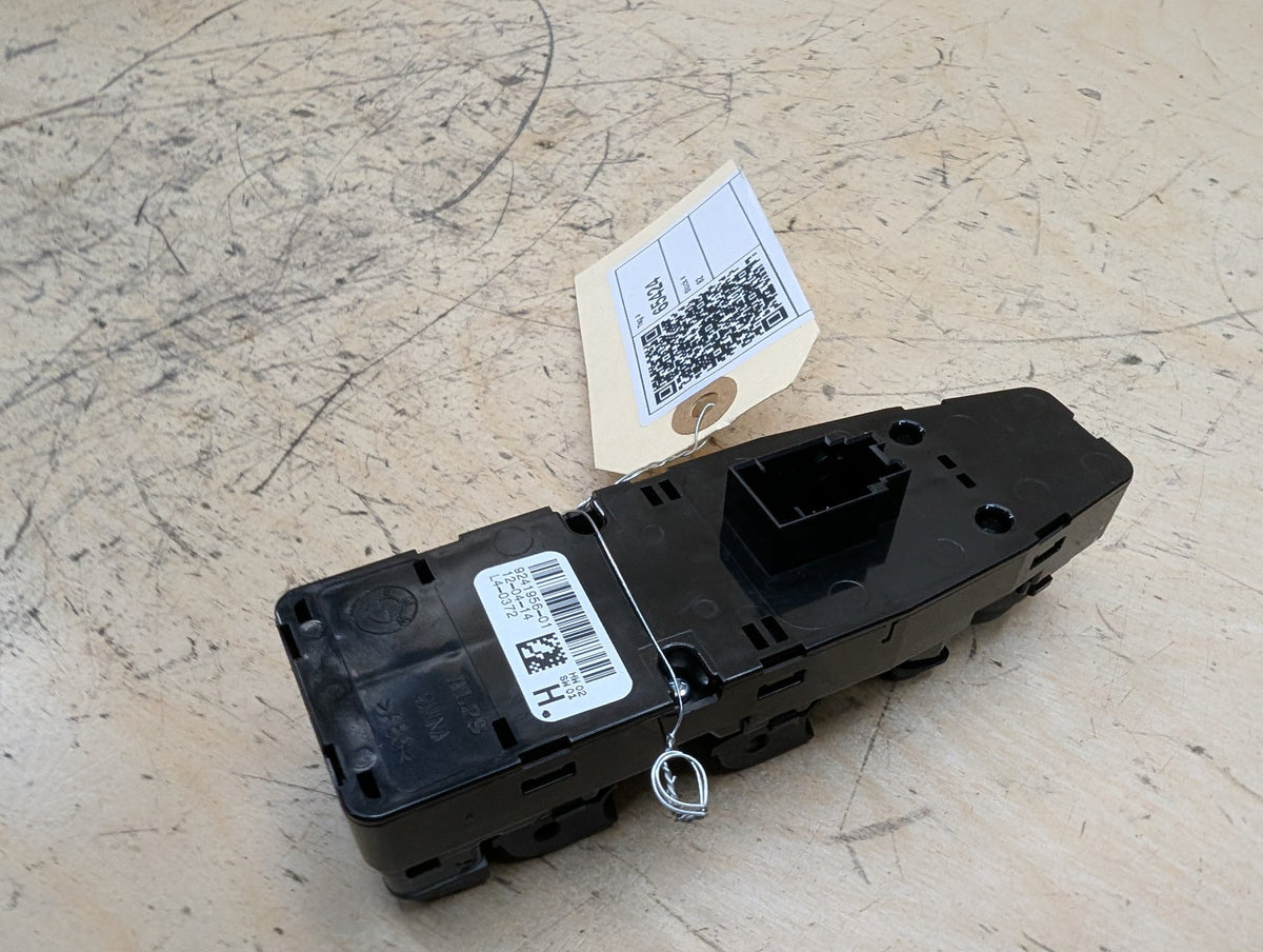 2010-2017 BMW 535i GT xDrive F07 Front Left Driver Door Master Window Switch 9241956 OEM