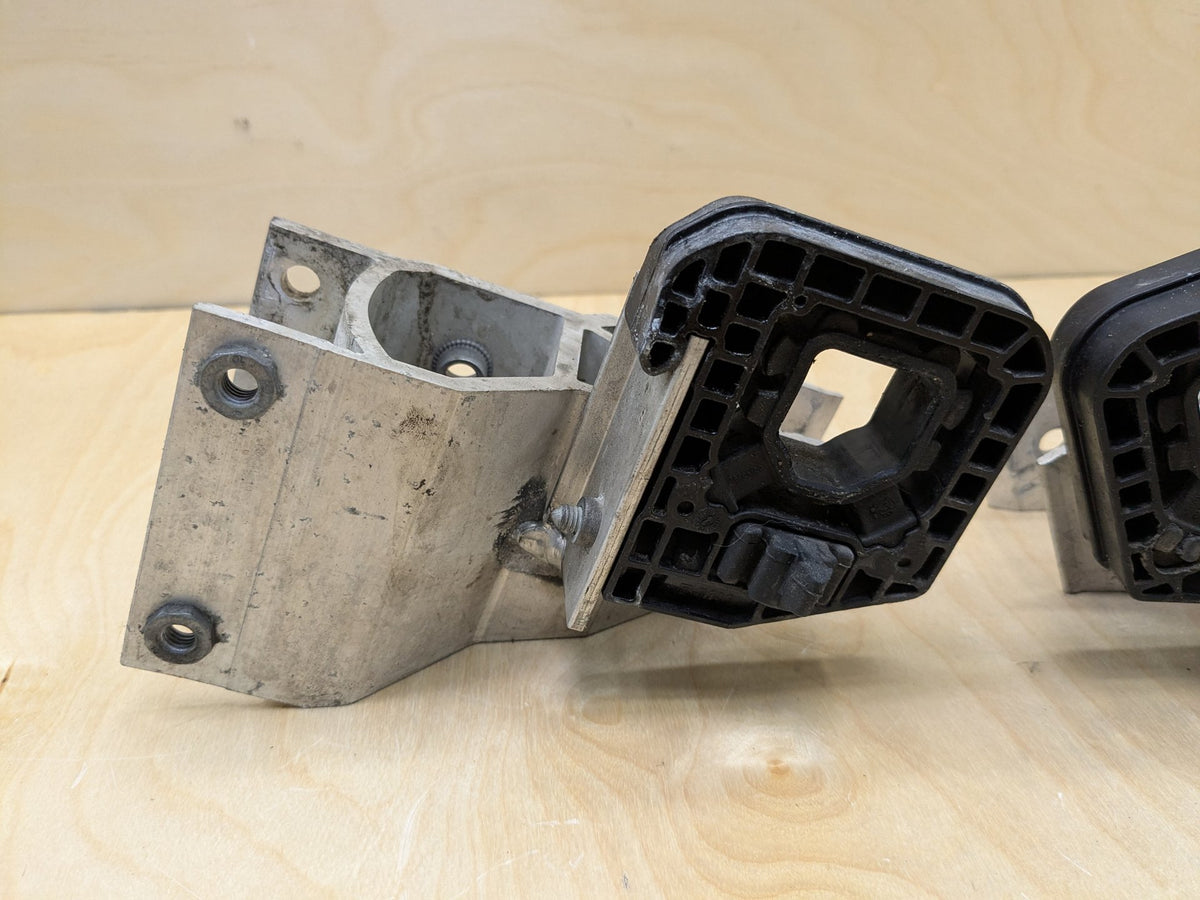 18-24 OEM BMW G01 G02 F97 F98 X3 X4 Left Right Side Bumper Impact Mount Brackets