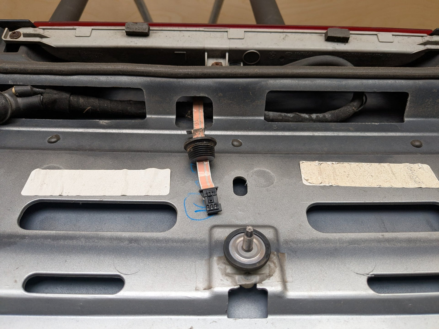 07-13 BMW X5 E70- Rear Trunk Liftgate Lid Spoiler Silver 354 PN: 7157689