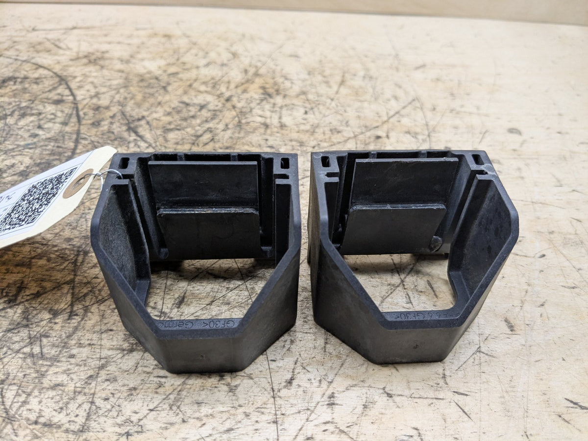 2008-2013 BMW 135i E88 Radiator Lower Mounting Brackets SET 7807184 OEM