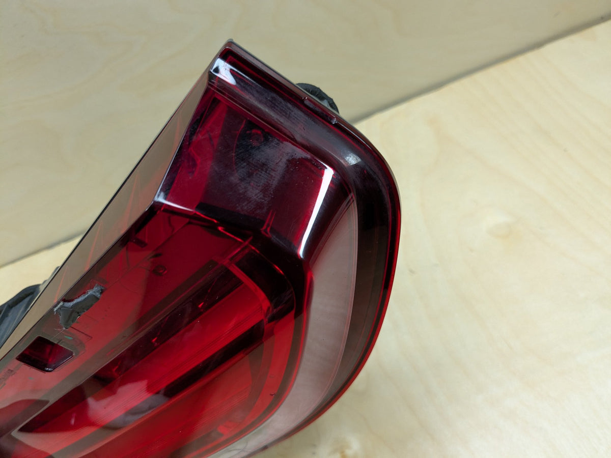 16-19 OEM BMW G11 G12 740 750 M760 Rear Left Driver Trunk Inner Stop Tail Light
