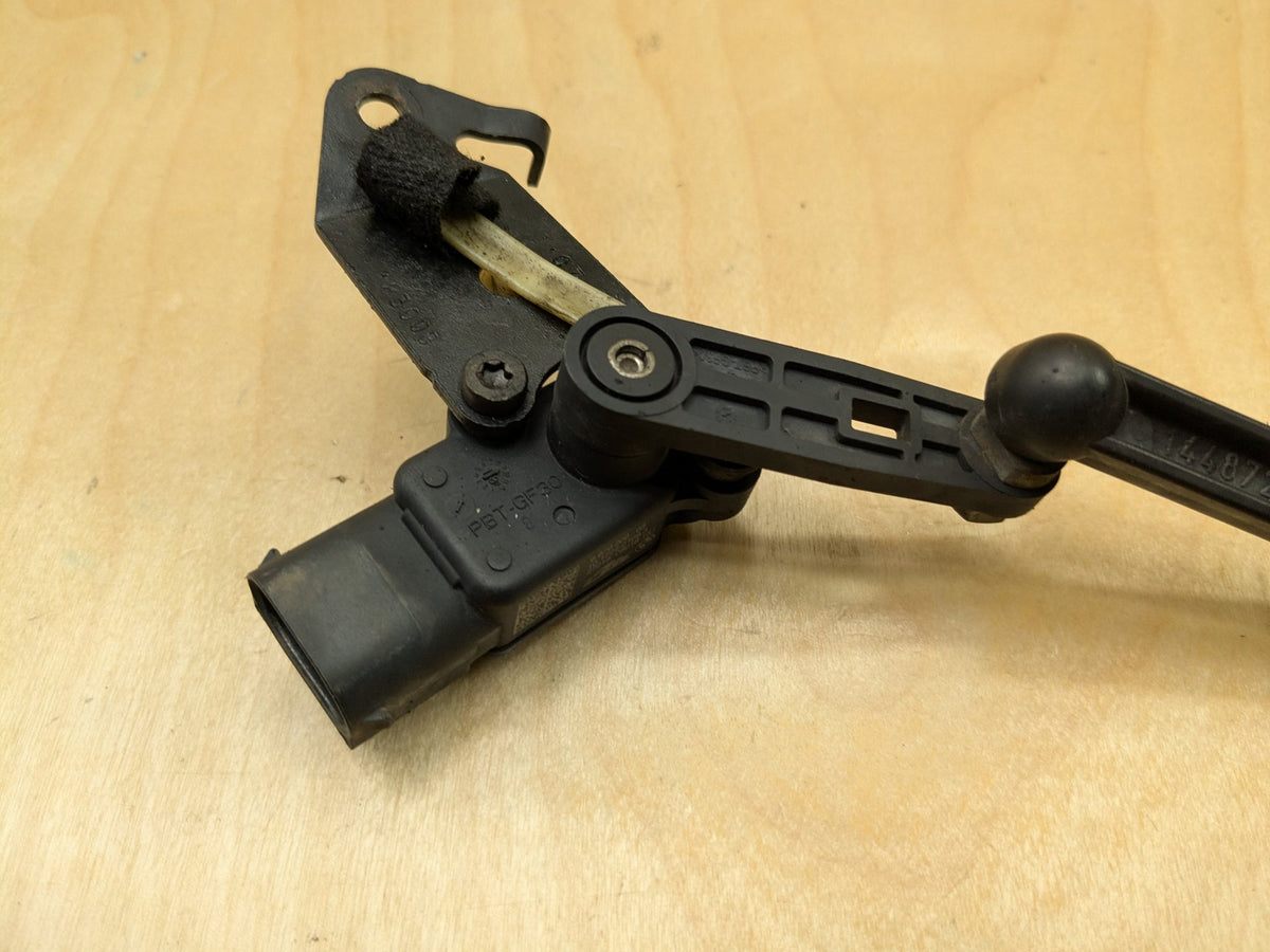 2018-2025 BMW X3 G01 Suspension Height Level Sensor 6870200 OEM