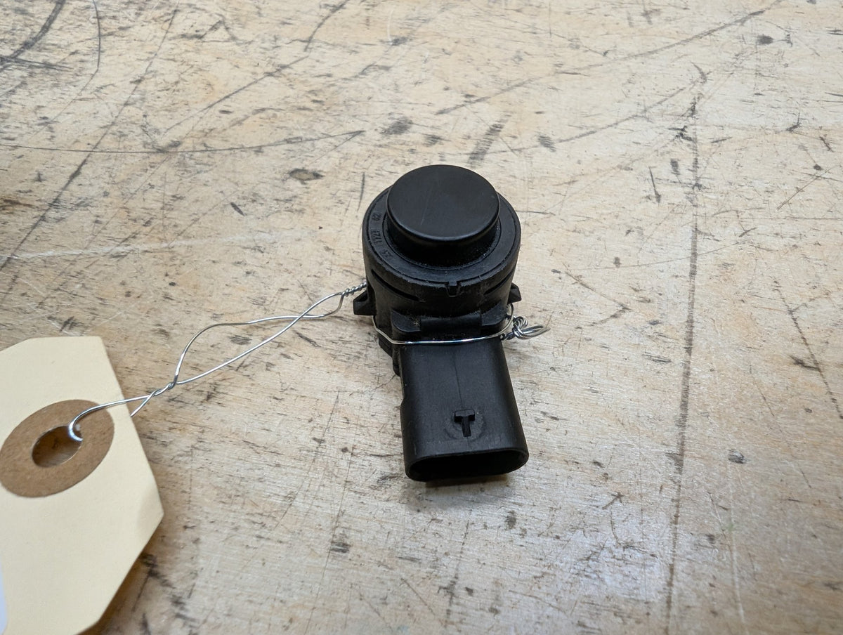 OEM BMW F44 G05 G12 G20 G22 G23 G26 G80 PDC Parking Distance Sonic Sensor Black