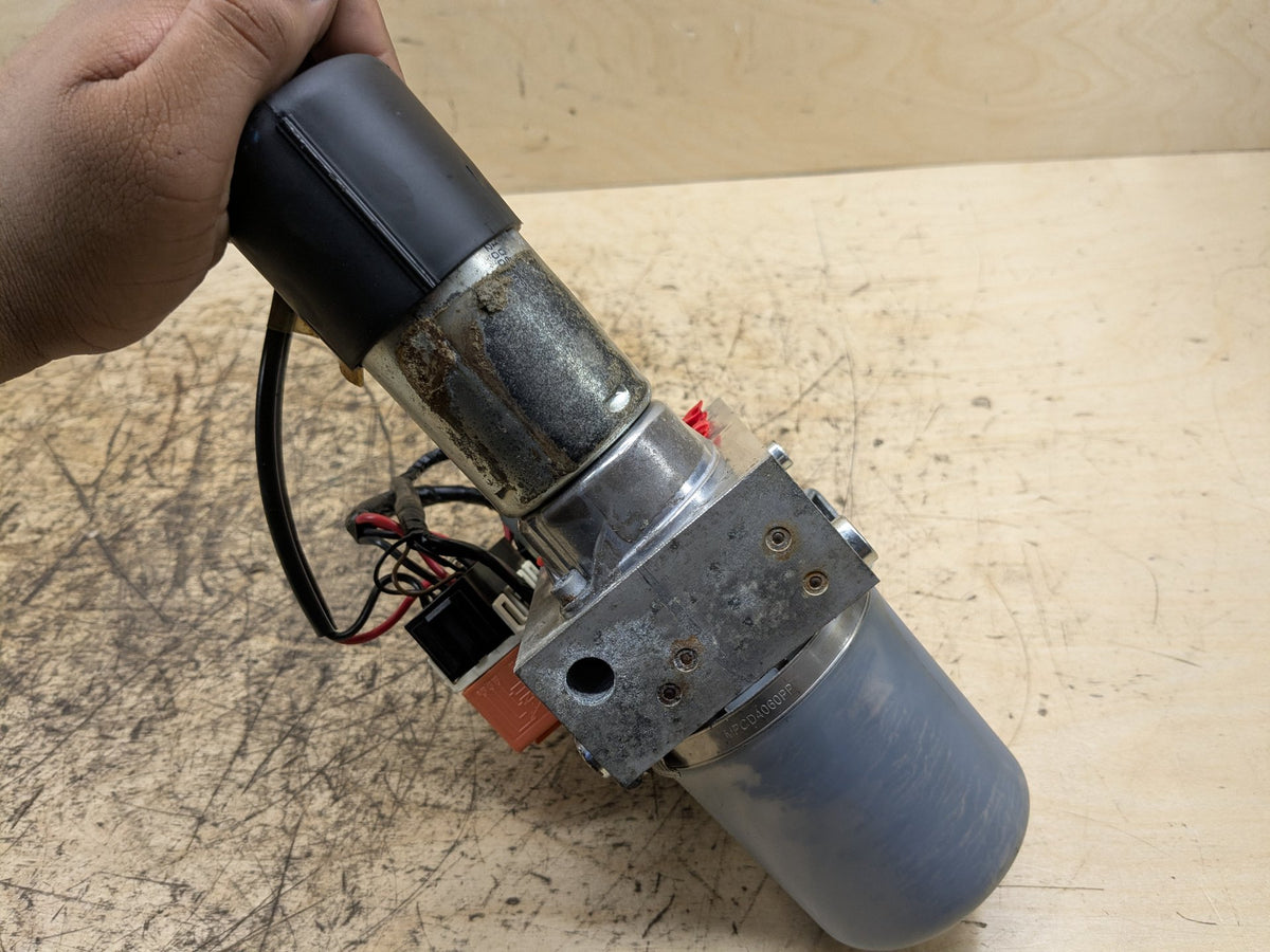 08-13 OEM BMW E88 128 135 Convertible Hardtop Roof Pump Hydraulic Motor Unit