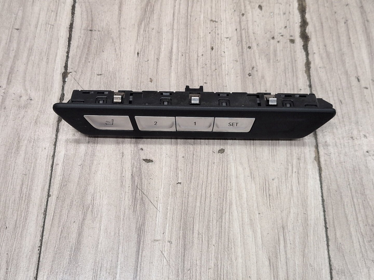 2016-2022 BMW 750i G12 Front Left Driver Seat Memory Switch 6826734 OEM