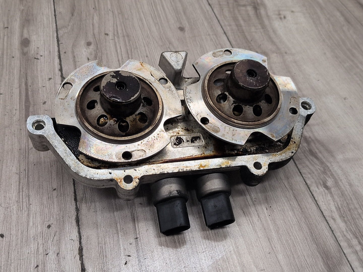 2004-2010 BMW M6 E64 VVT Variable Valve Timing Actuator SET 7841073 OEM