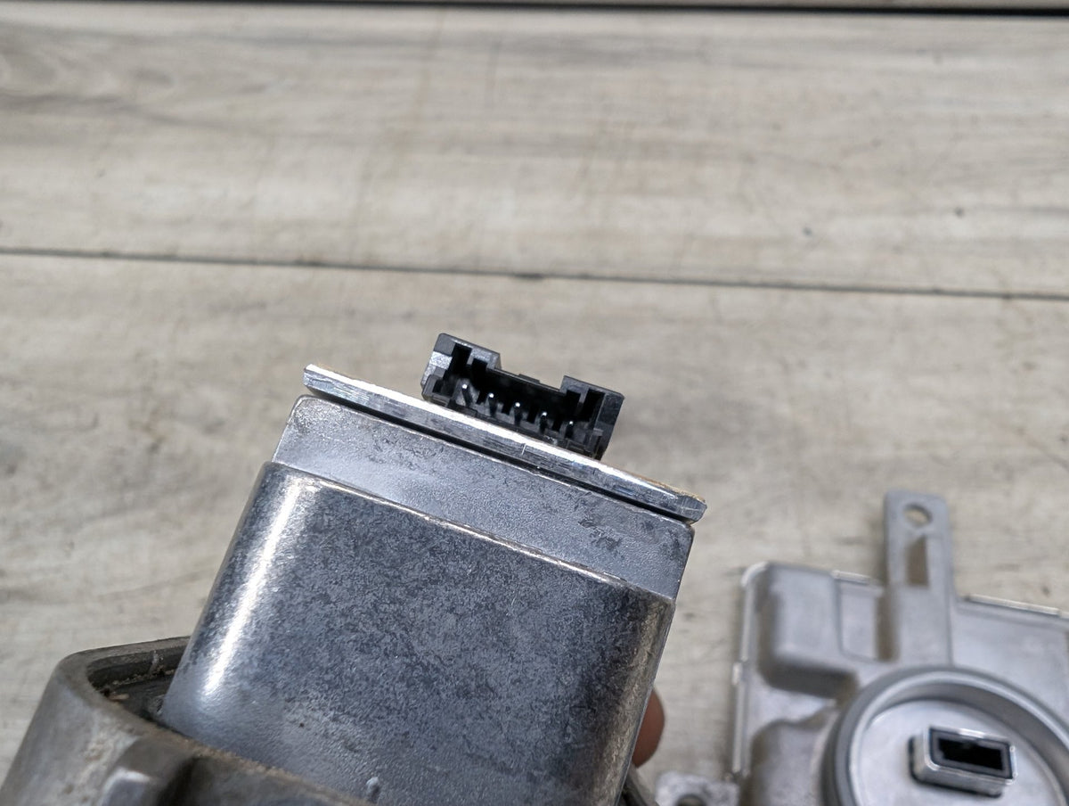 2008-2017 Audi S5 8T Front Right Passenger Headlight Ballast Module 8K0941597E