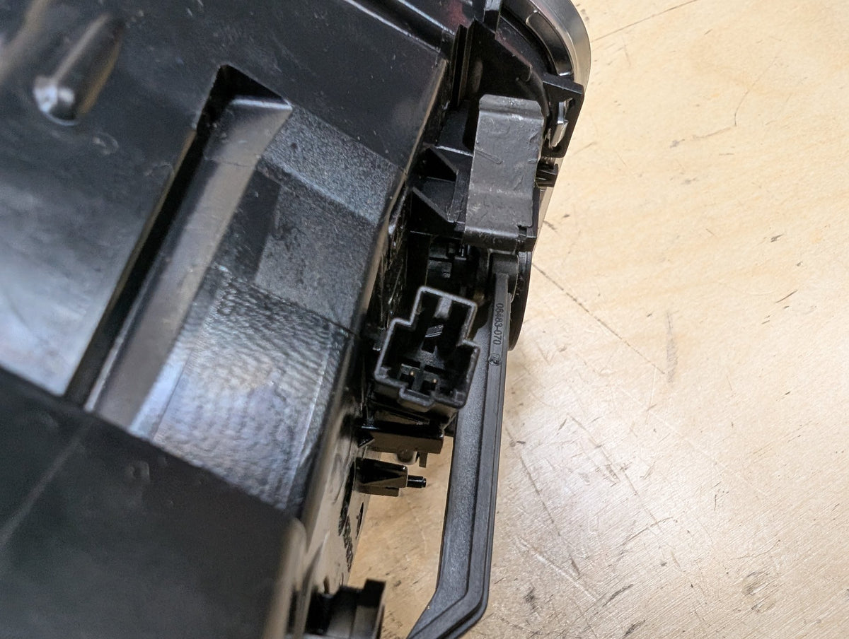 2011-2017 Audi RS5 8T Dashboard Dash Board Right Passenger Air Vent 8T1820902G OEM