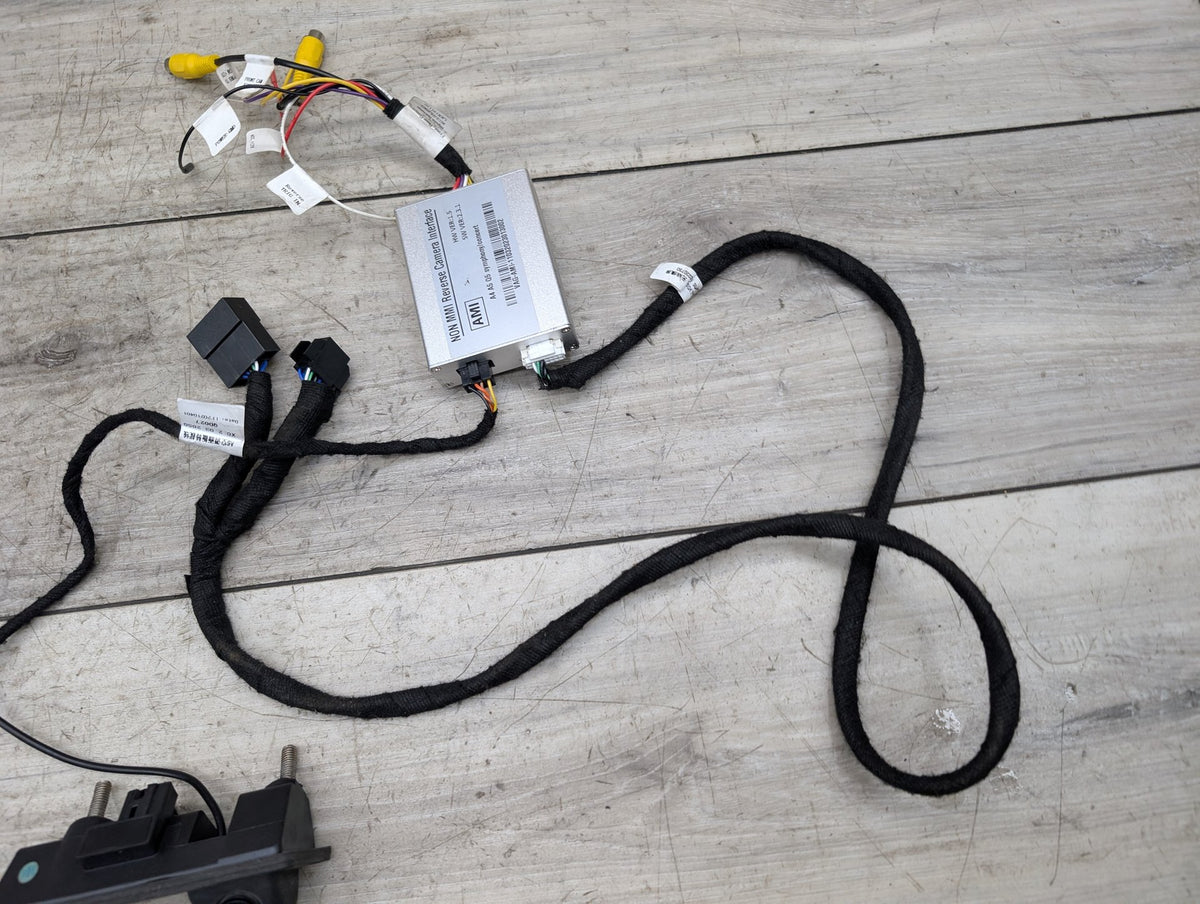 2014 Audi Q5 8R- Liftgate Trunk Lid Reverse Camera OEM