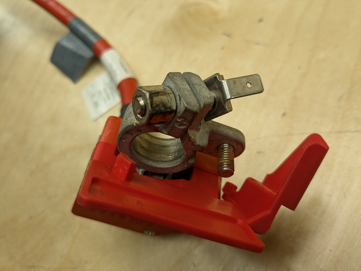 OEM BMW F15 F16 F85 F86 X5 X6 X5M Positive Plus Battery Pole Terminal Red Cable