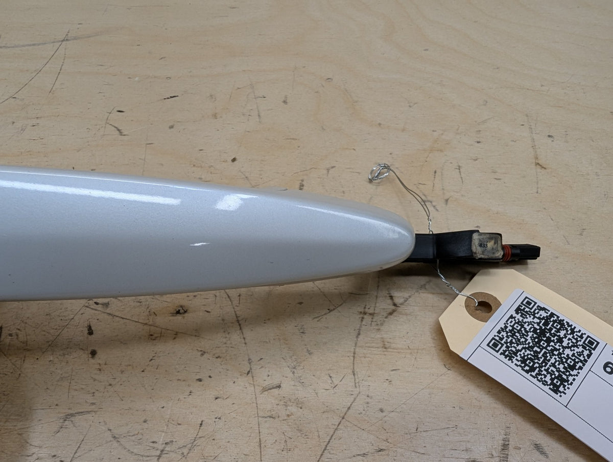 12-18 OEM BMW F30 F82 F32 M3 M4 COMFORT ACCESS Right Passenger Door Handle