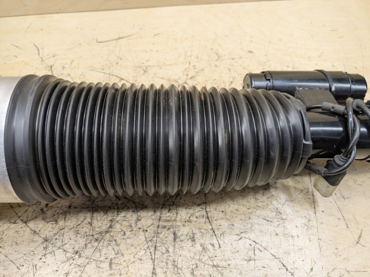 16-22 OEM BMW G11 G12 740 750 B7 REAR Right Passenger Air Suspension Strut Shock