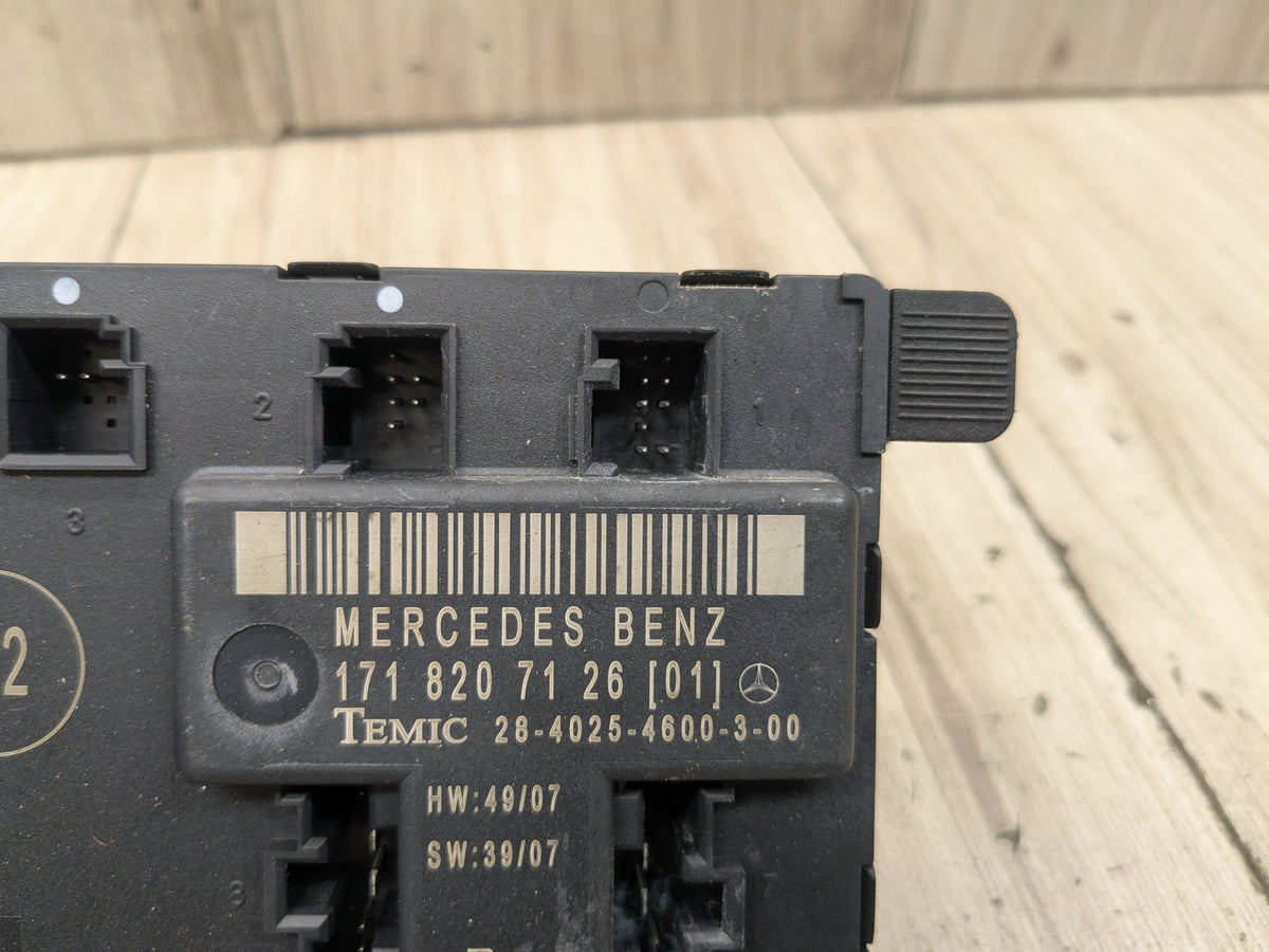 2009-2011 Mercedes-Benz SLK-Class R171 Door Control Module A1718207126 OEM