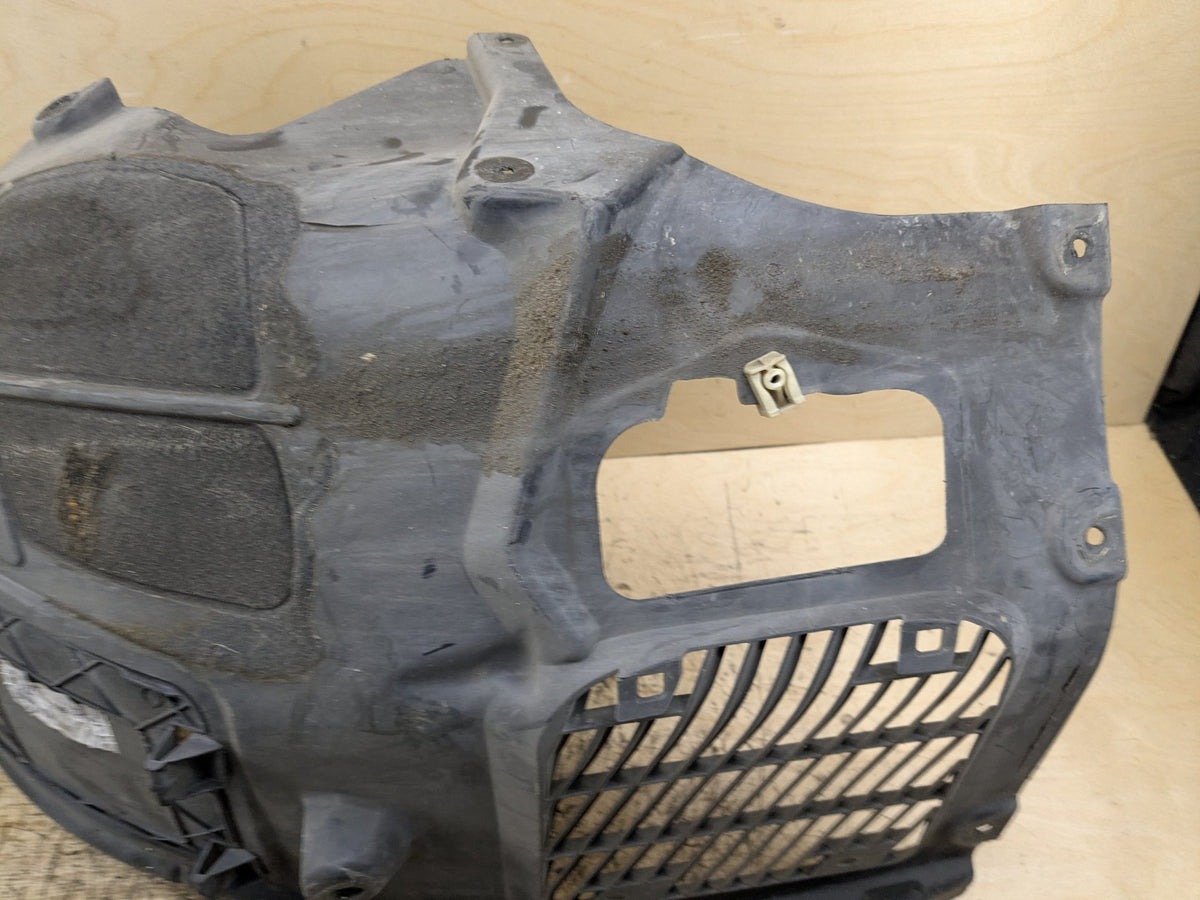 16-19 OEM BMW G11 G12 740 750 Front Right Passenger Fender Liner Splash Shield